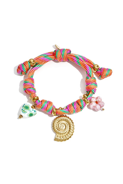 Seilarmband mit Knoten und Muschelanhängern